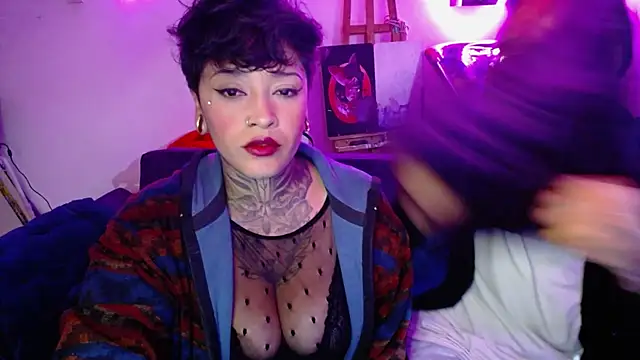 Snapshot of tatouagendecouple chatting on 10, 9, 2025 tatouagendecouple online show from 10, 9, 2025