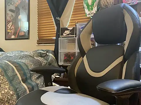 slutty guy12 online show from 2, 2, 2025