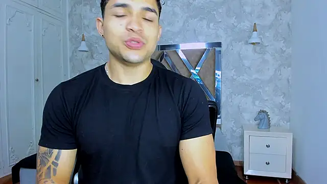 Snapshot of gerson_zt chatting on 18, 10, 2025 gerson zt online show from 18, 10, 2025