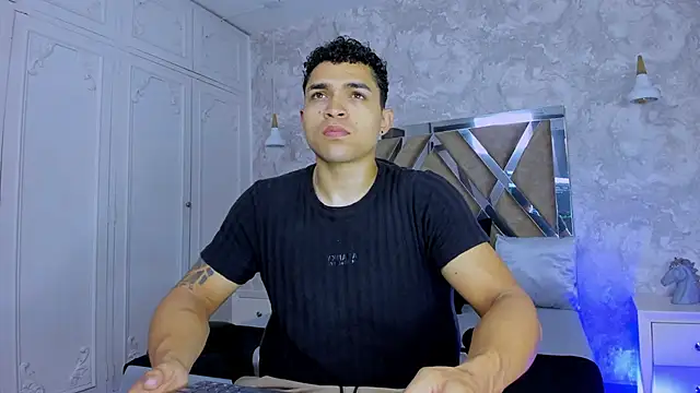 Snapshot of gerson_zt chatting on 21, 10, 2025 gerson zt online show from 21, 10, 2025