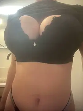 Snapshot of assiaakhl chatting on 23, 3, 2026 assiaakhl online show from 23, 3, 2026