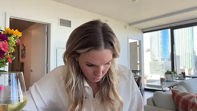 Snapshot of Graciemae_baexx chatting on 12, 10, 2025 Graciemae baexx online show from 12, 10, 2025