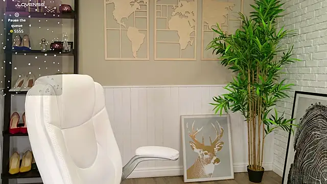 LadyLeea online show from 2, 10, 2025