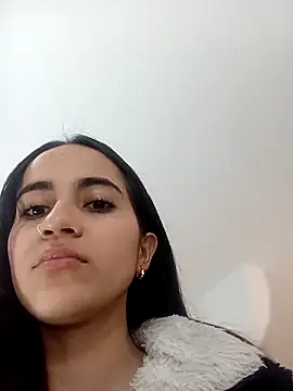 Mia Fischer online show from 9, 9, 2025