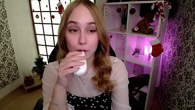 LianaBright online show from 16, 1, 2025