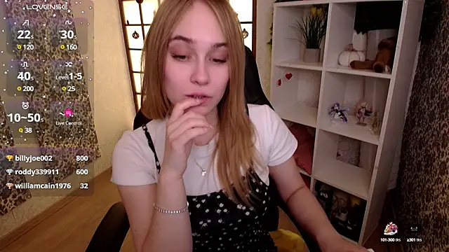 LianaBright online show from 30, 1, 2025