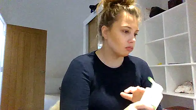 Krystal Tx online show from 3, 11, 2025