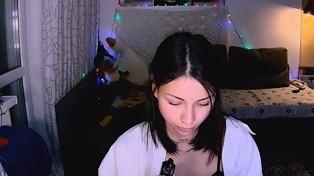 valorant girl online show from 9, 1, 2025