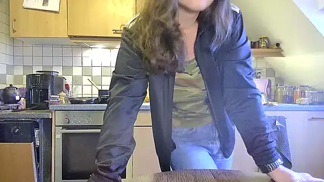 Snapshot of stunning_Rosi chatting on 10, 1, 2025 stunning Rosi online show from 10, 1, 2025