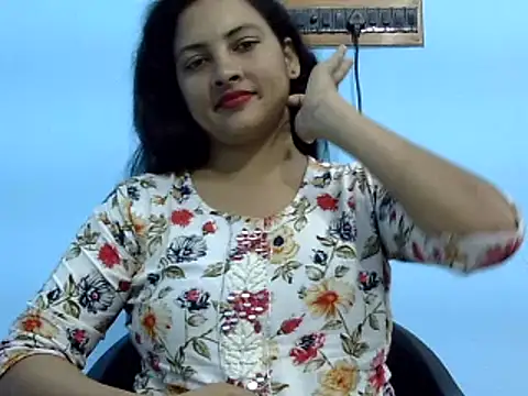 Snapshot of tripti2 chatting on 22, 2, 2025 tripti2 online show from 22, 2, 2025
