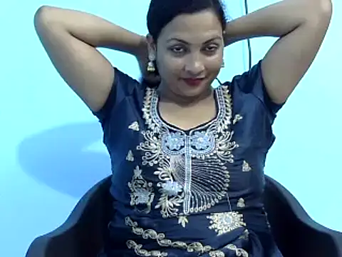 Snapshot of tripti2 chatting on 1, 3, 2025 tripti2 online show from 1, 3, 2025