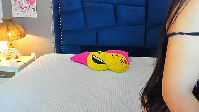 MaiteFlores online show from 23, 6, 2026