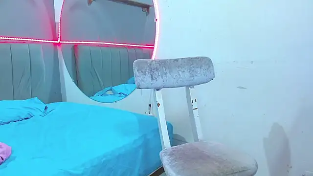 Snapshot of minimi_naty chatting on 5, 12, 2024 minimi naty online show from 5, 12, 2024