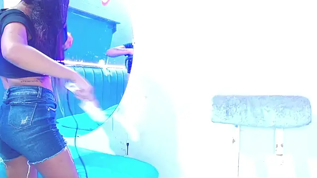 Snapshot of minimi_naty chatting on 3, 2, 2025 minimi naty online show from 3, 2, 2025