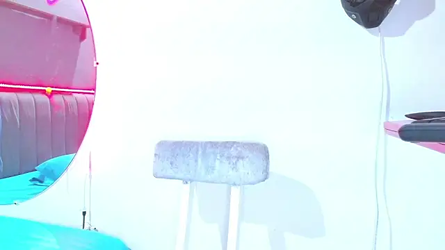 Snapshot of minimi_naty chatting on 6, 2, 2025 minimi naty online show from 6, 2, 2025