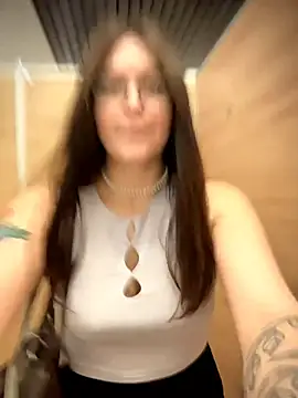 meow girl online show from 4, 7, 2026