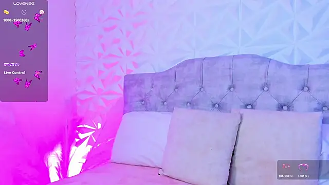 Snapshot of Miss_Ivy4 chatting on 9, 7, 2026 Miss Ivy4 online show from 9, 7, 2026