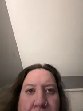 Snapshot of hottmessjess23 chatting on 4, 3, 2026 hottmessjess23 online show from 4, 3, 2026