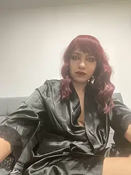 NicolleNova online show from 13, 1, 2025