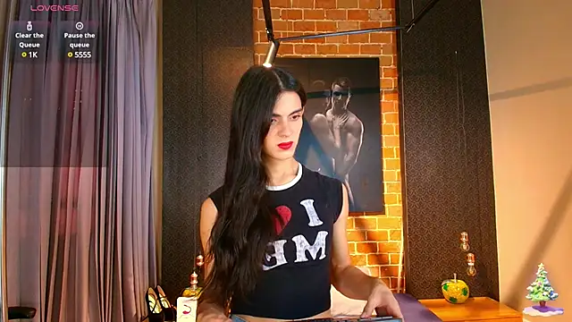 Snapshot of Venusflame__ chatting on 12, 1, 2025 Venusflame online show from 12, 1, 2025