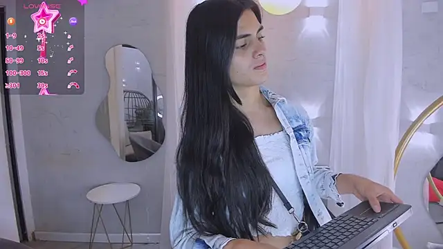 Snapshot of Venusflame__ chatting on 17, 3, 2025 Venusflame online show from 17, 3, 2025