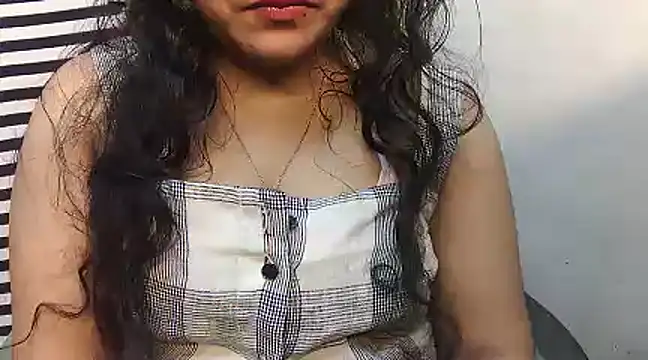 Snapshot of SabrinaNoor chatting on 18, 12, 2024 SabrinaNoor online show from 18, 12, 2024