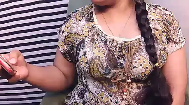 Snapshot of SabrinaNoor chatting on 3, 1, 2025 SabrinaNoor online show from 3, 1, 2025