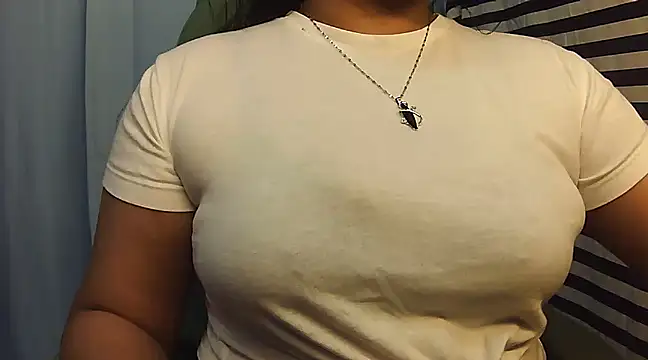 Snapshot of SabrinaNoor chatting on 26, 1, 2025 SabrinaNoor online show from 26, 1, 2025