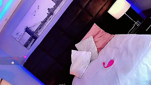 Shanelengel online show from 18, 3, 2025