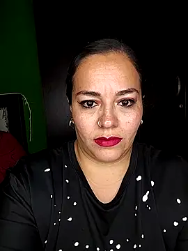 Snapshot of emily_sweet13 chatting on 9, 5, 2026 emily sweet13 online show from 9, 5, 2026