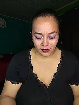 Snapshot of emily_sweet13 chatting on 26, 5, 2026 emily sweet13 online show from 26, 5, 2026