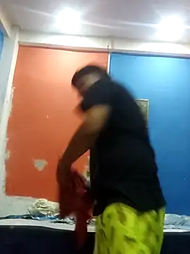 Tu papi 69  online show from 24, 11, 2025