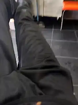 Juliano69xv online show from 27, 10, 2025