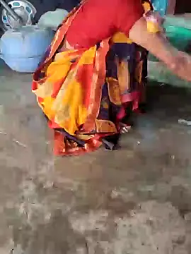 Snapshot of poojaji2024 chatting on 8, 1, 2025 poojaji2024 online show from 8, 1, 2025