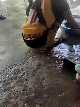 Snapshot of poojaji2024 chatting on 17, 2, 2025 poojaji2024 online show from 17, 2, 2025