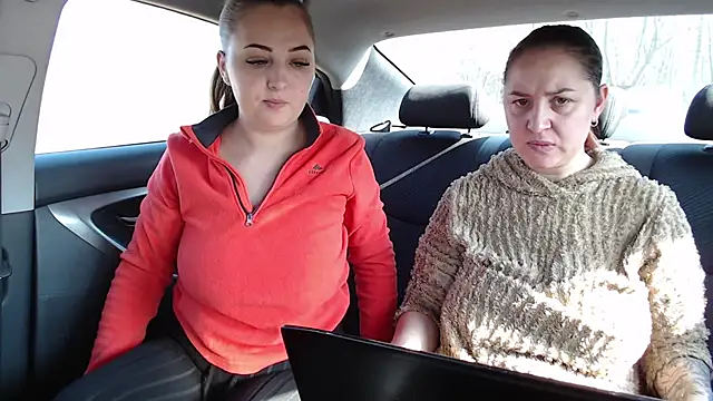 Amy--Samy online show from 4, 3, 2025