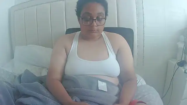 vanilla chocolate23 online show from 24, 6, 2026