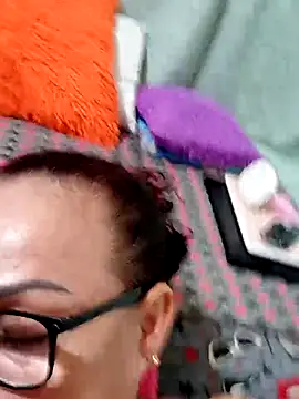 Zamara milf online show from 1, 3, 2026