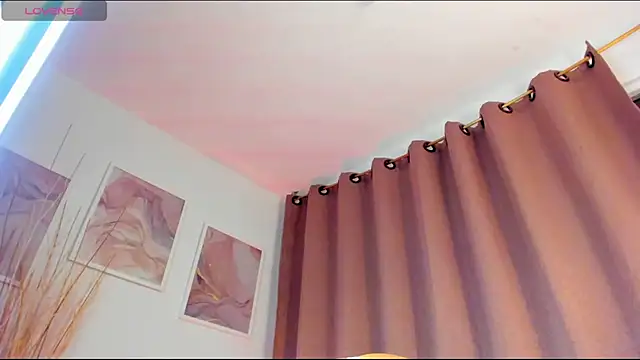 Snapshot of Angie_Pirss chatting on 6, 2, 2025 Angie Pirss online show from 6, 2, 2025
