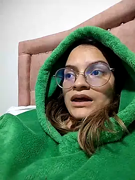 Snapshot of Angie_Pirss chatting on 10, 10, 2025 Angie Pirss online show from 10, 10, 2025