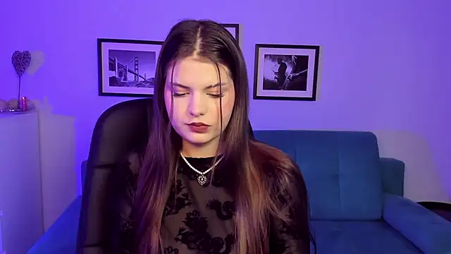 AdeliaKiss online show from 14, 1, 2025