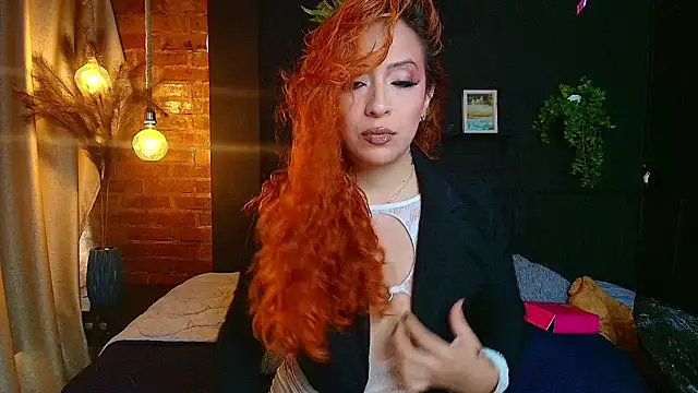 Snapshot of sahra_taylor_ chatting on 4, 5, 2026 sahra taylor online show from 4, 5, 2026