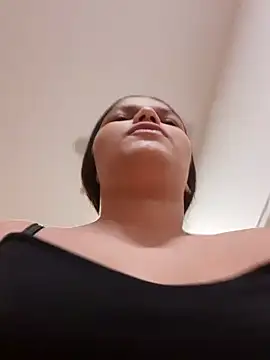 girl milk1 online show from 11, 12, 2024