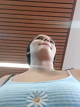 girl milk1 online show from 26, 12, 2024