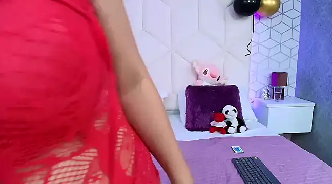 Snapshot of MadelineBeckert chatting on 4, 2, 2025 MadelineBeckert online show from 4, 2, 2025