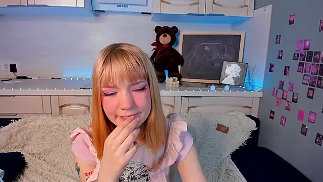 Linablueeyed online show from 5, 2, 2025