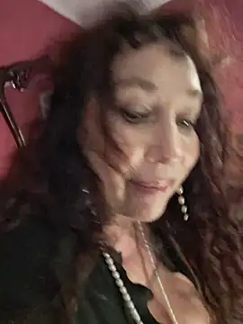 Snapshot of GypsyEsmeralda chatting on 12, 5, 2026 GypsyEsmeralda online show from 12, 5, 2026