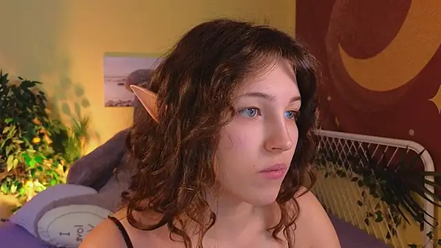 Snapshot of cherry_lea chatting on 2, 2, 2025 cherry lea online show from 2, 2, 2025