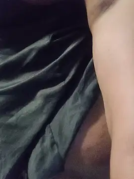 HotBootyBabe90 online show from 27, 5, 2026