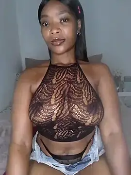 Snapshot of NunuBerry16 chatting on 14, 9, 2025 NunuBerry16 online show from 14, 9, 2025
